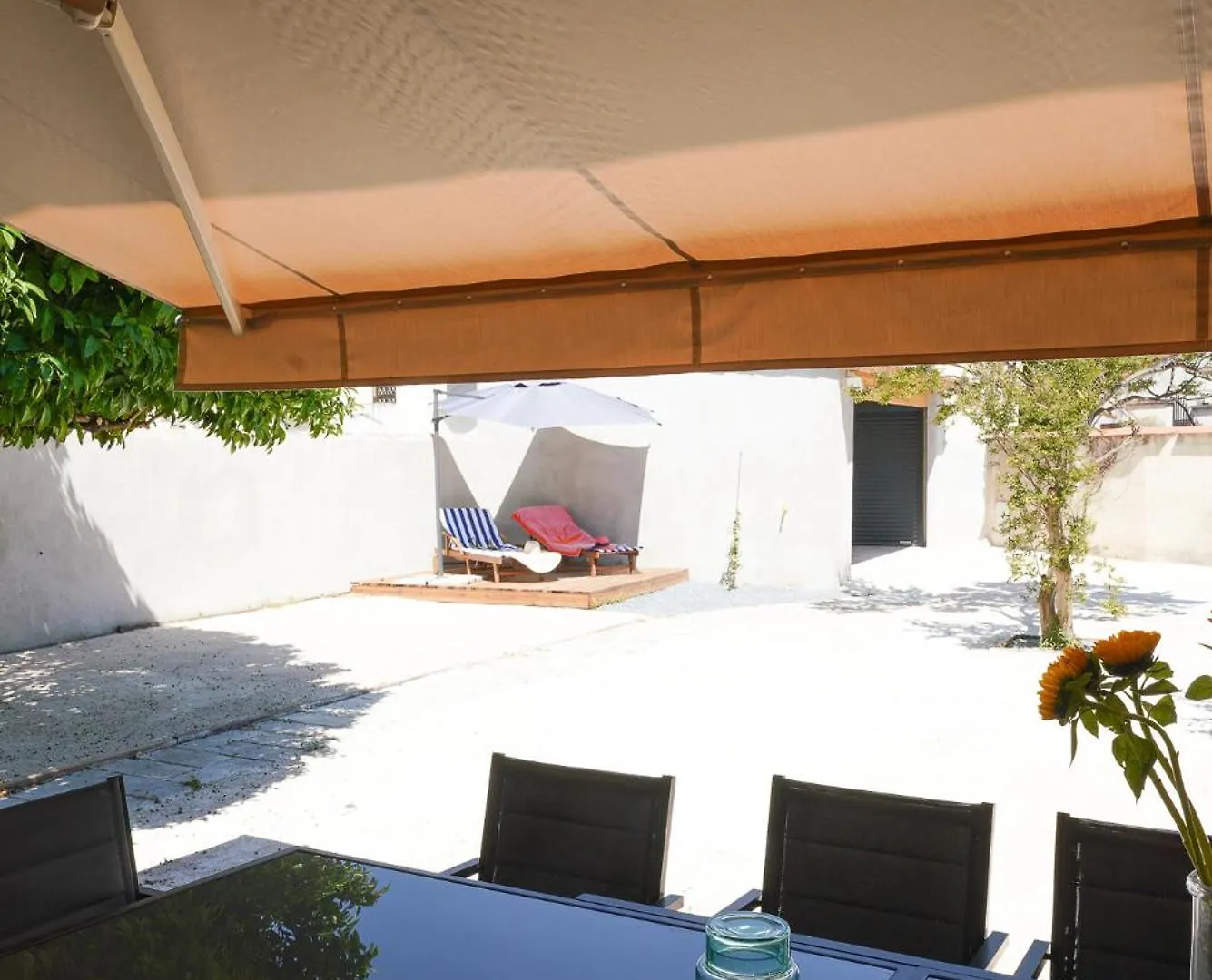 Maison Pamplemousse Arles 0*,